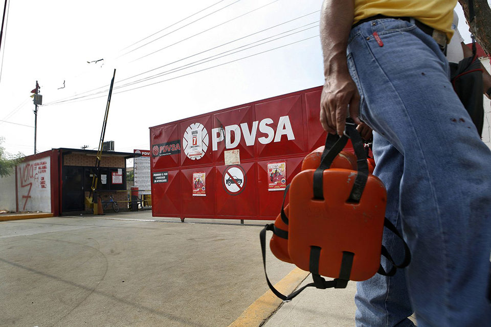 Pdvsa Armando Info: Cómo Alex Saab y sus otros yo venden el petróleo venezolano trabajadores petroleros petrolera
