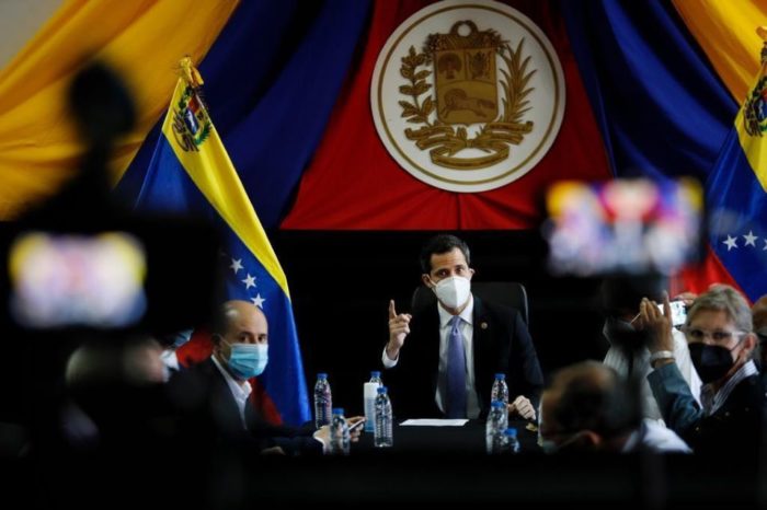 Guaidó y su consejo político Consejo del gasto gobierno interino diálogo interinato