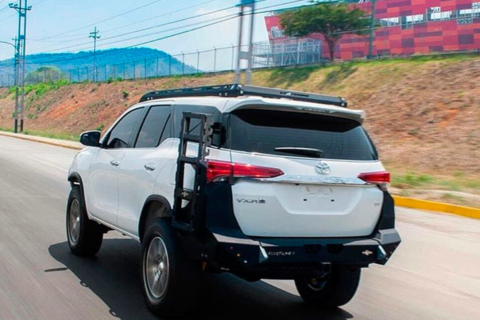 Toyota Forruner