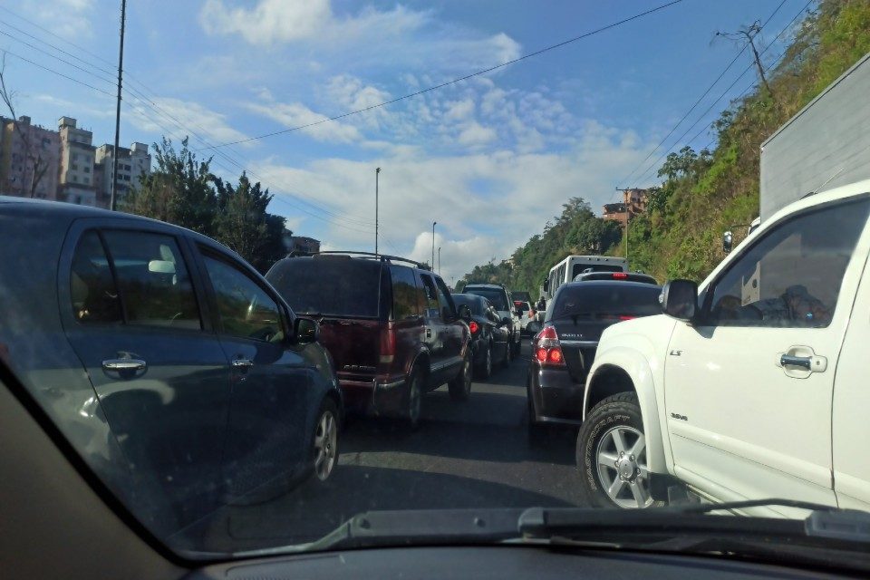 cerco sanitario autopista ccs la guaira