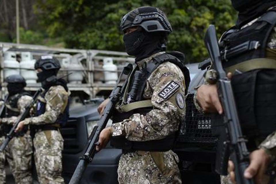 FAES conflicto