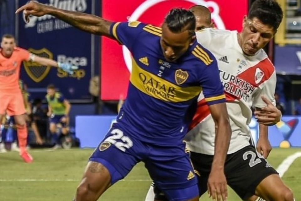 Tres derbis Boca River