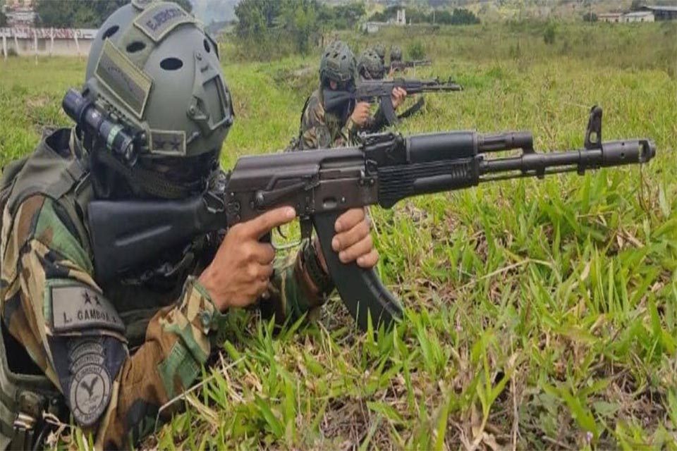 militares Apure