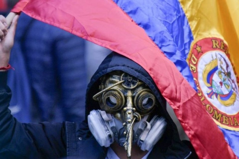 Tarea pendiente: defender la democracia