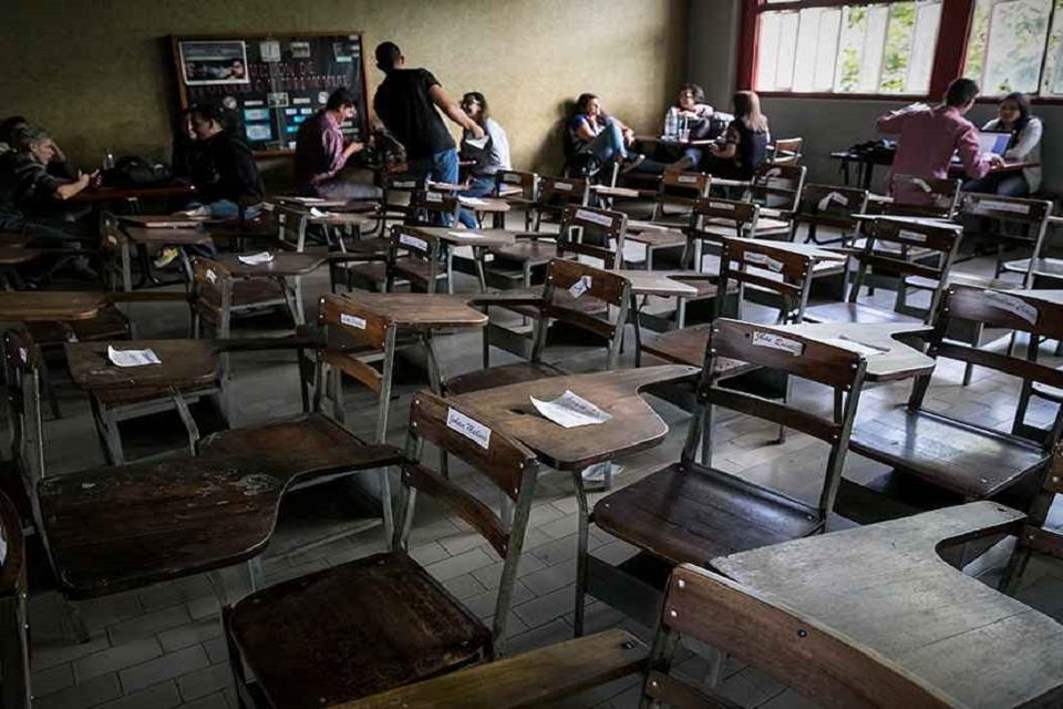 PUPITRES UNIVERSIDAD profesores