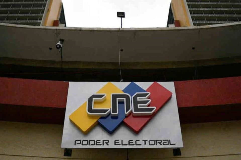 CNE - revocatorio