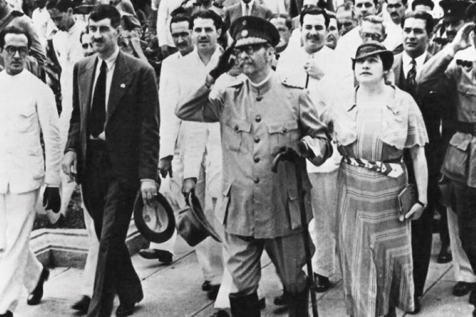 Los pensadores positivistas y el gomecismo