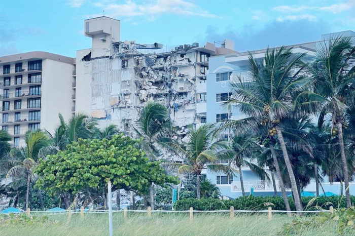 Se derrumba parcialmente un edificio de 12 pisos en Miami