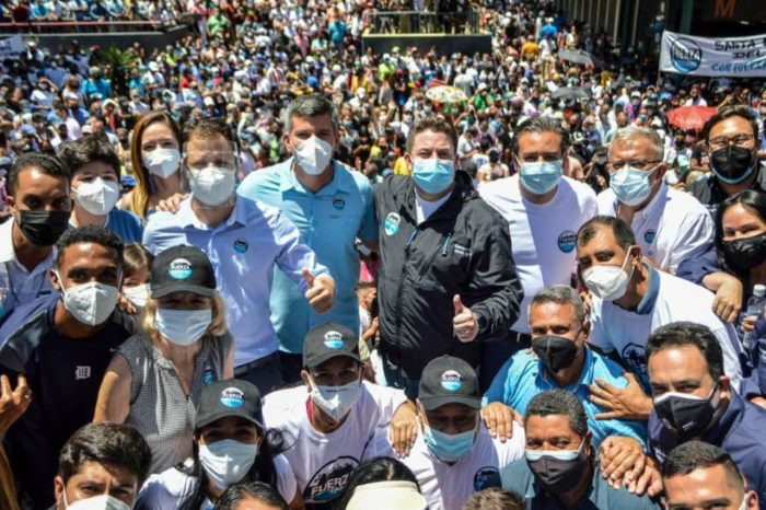 Arriba abanderados de la esperanza alcaldes