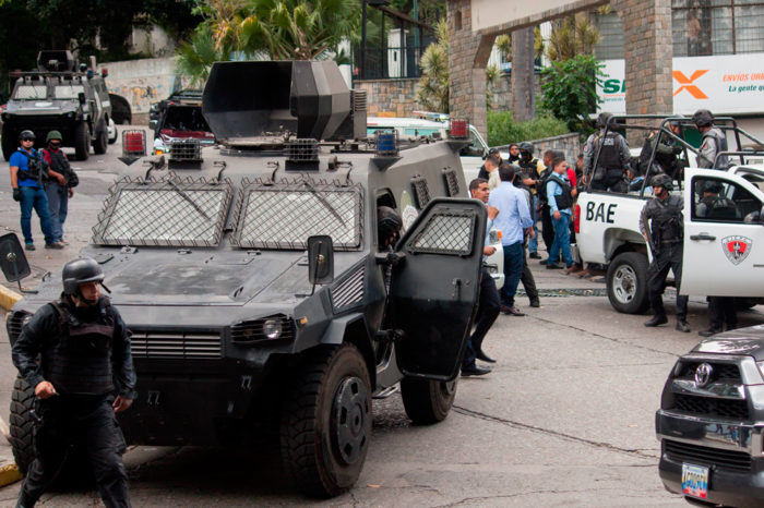 Enfrentamientos en la Cota 905