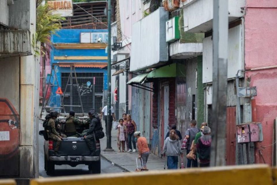 Pensando mentiras para encontrar la verdad