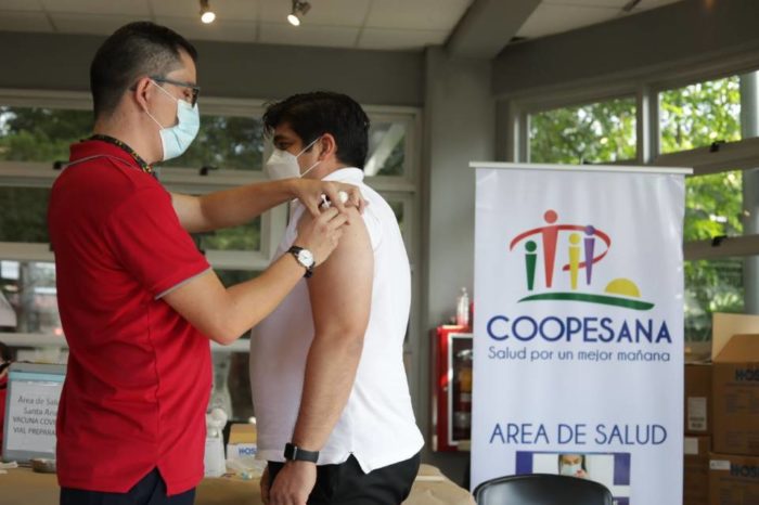 Cooperativas de salud costarricenses: una foto presidencial