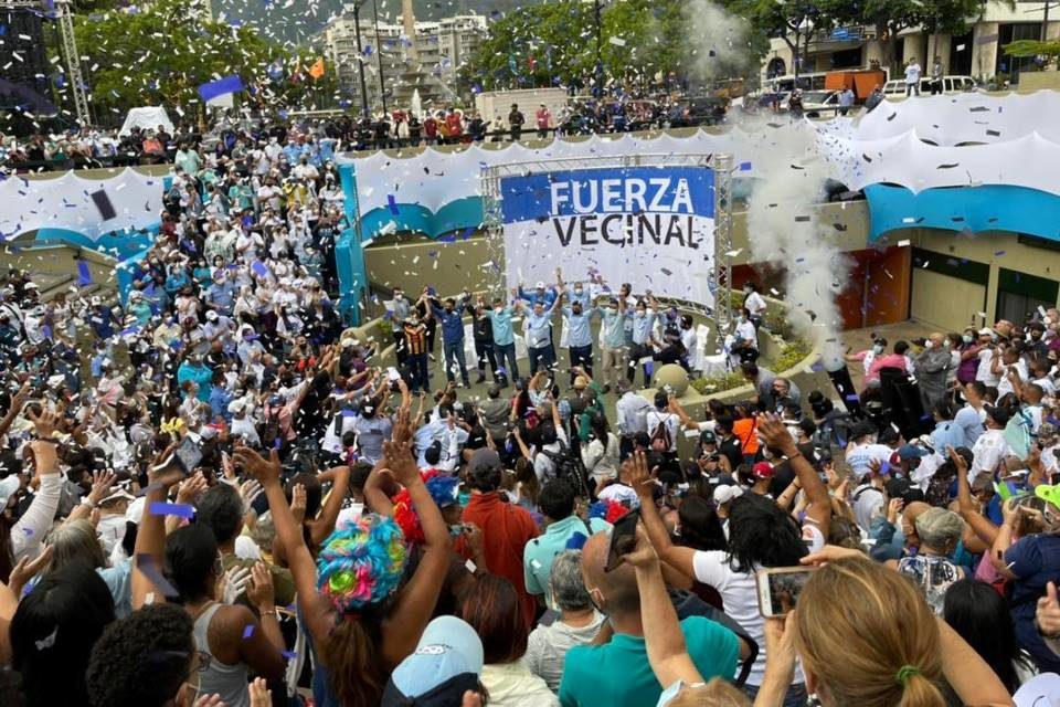La política no es un flayer
