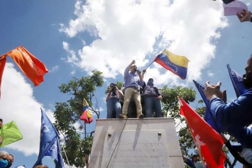 El culto narcisista del "nosotros"