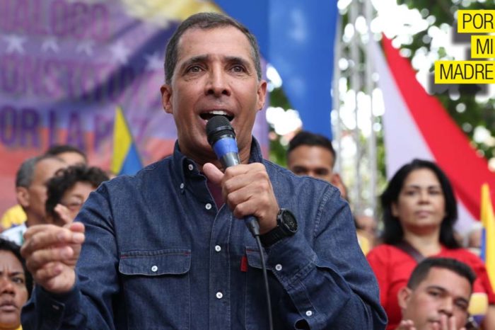 leyes Benavides Torres diputado Por Mi Madre AN Maduro