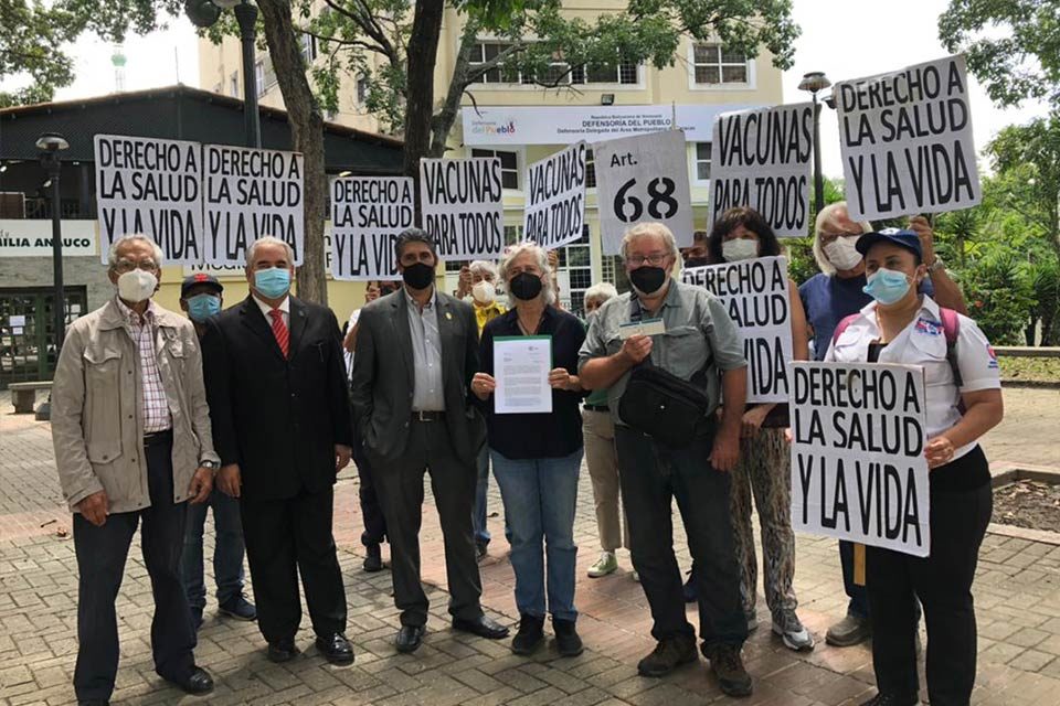 Sociedad Civil exige información sobre plan de vacunación