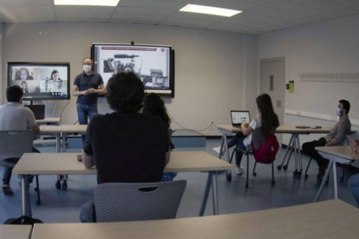 Vamos hacia un modelo de educación híbrida, pero con mucha dificultad,