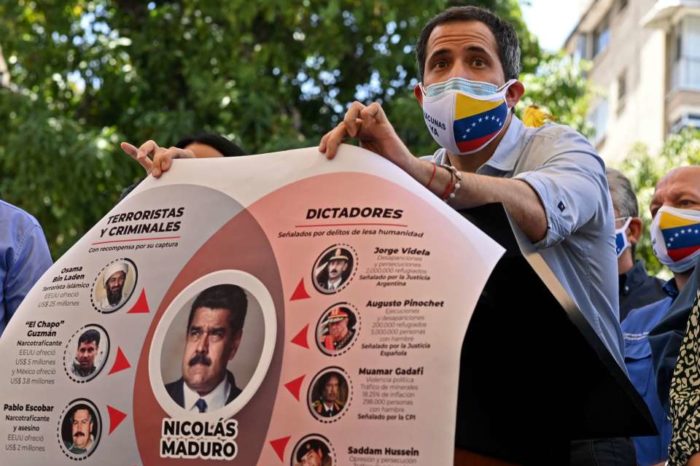 Necesitamos una opinión pública, caiga quien caiga
