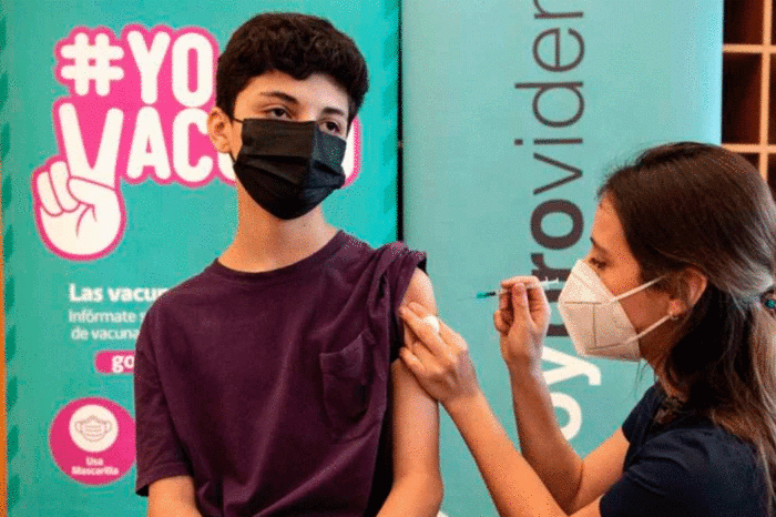 Sinovac - vacunación en niños y adolescentes