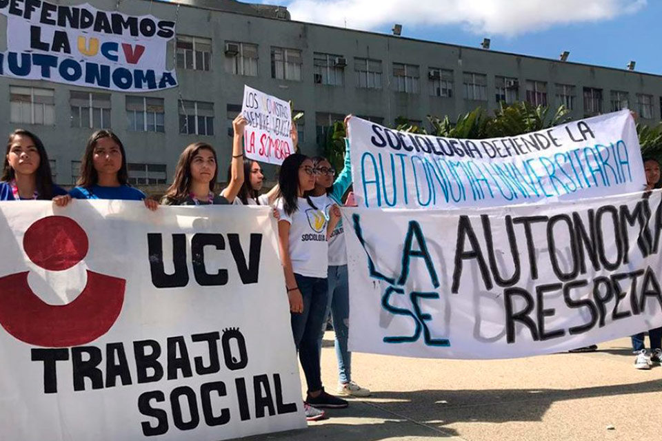 Autonomía universitaria