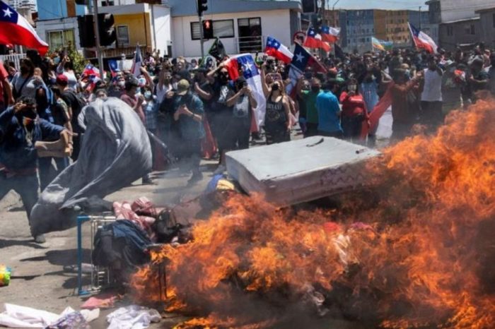 Quemas pertenencias a migrantes venezolanos en Chile CIDH