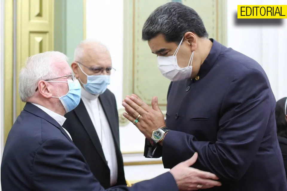 La única bendición que le interesa a Maduro es la de Padrino