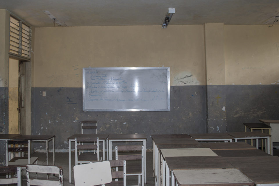 regreso a clases presenciales Ari móvil