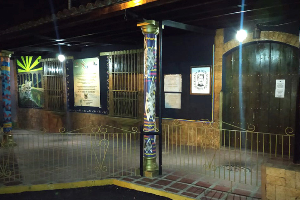 Los pueblos, las casas y su gentilicio duelen como heridas