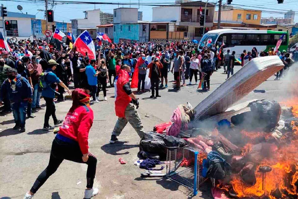 Lo de Iquique tiene sus promotores (¿Verdad Maduro?)