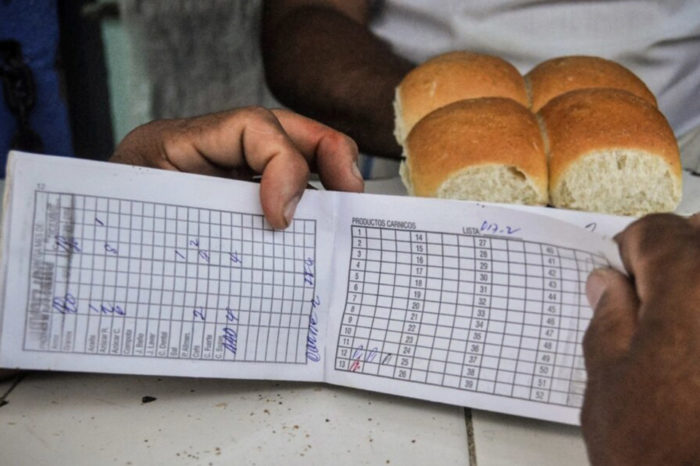 La libreta de racionamiento cubana no garantiza la alimentación
