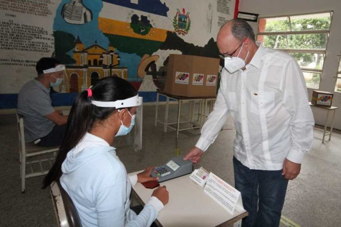 Voto entubado facilita la elección pero a costo de la pluralidad democrática