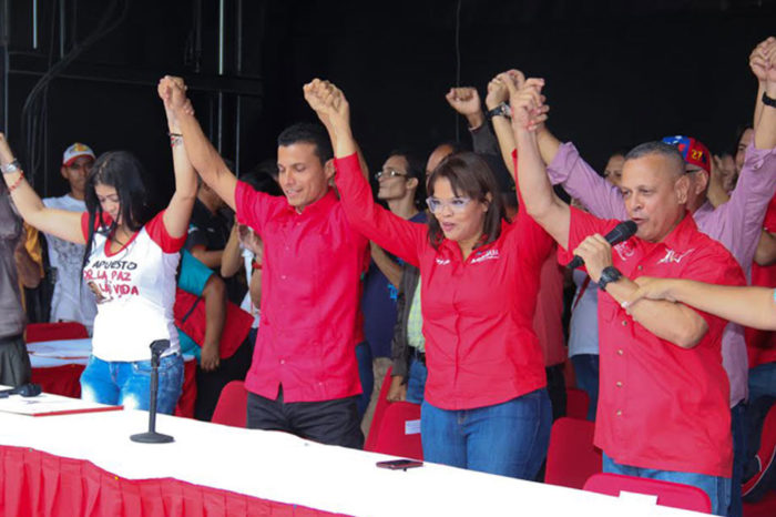 Consejo Comunal en Aragua impone cobro de 1 dólar