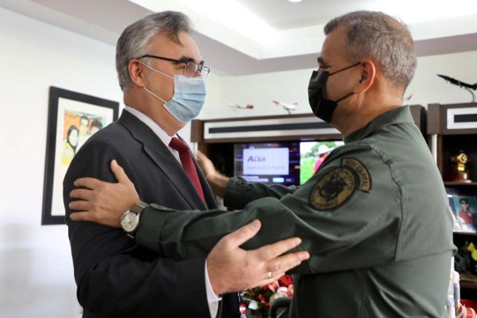Embajador ruso Vladimir Padrino Lopez