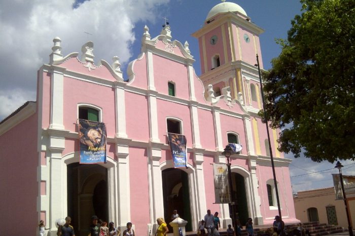 Iglesia_Parroquial_Dulce_Nombre_De_Jesús_Diócesis Petare