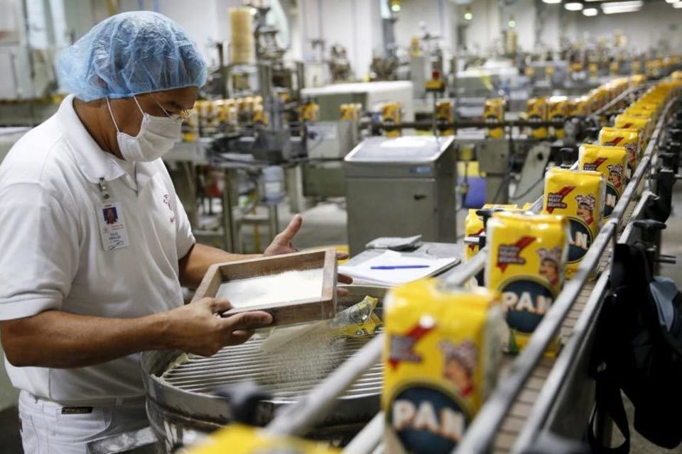 Industria repunta levemente la producción