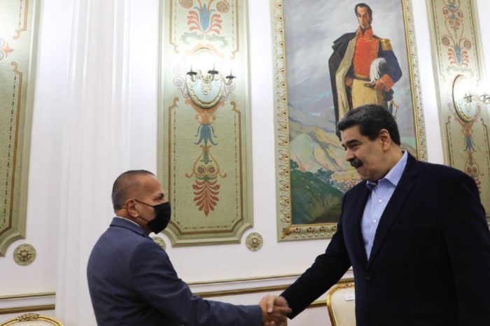 Manuel Rosales Nicolas Maduro