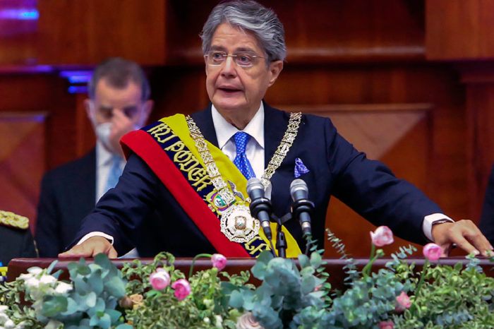 Guillermo Lasso y sus demonios