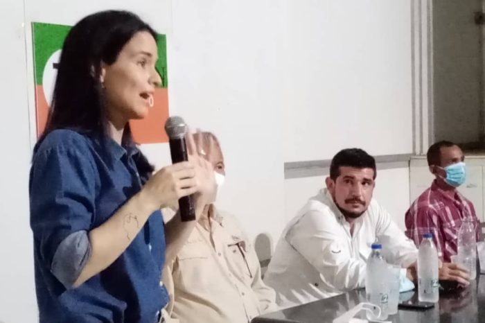 Mercedes Malavé oposición