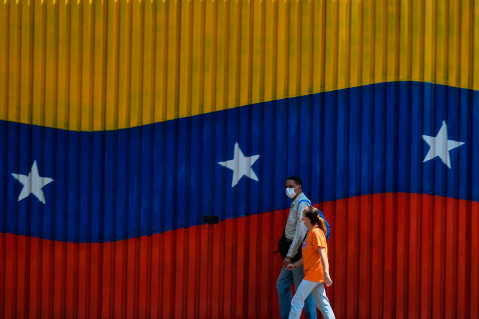 Camino hacia la transición a la cambio democracia