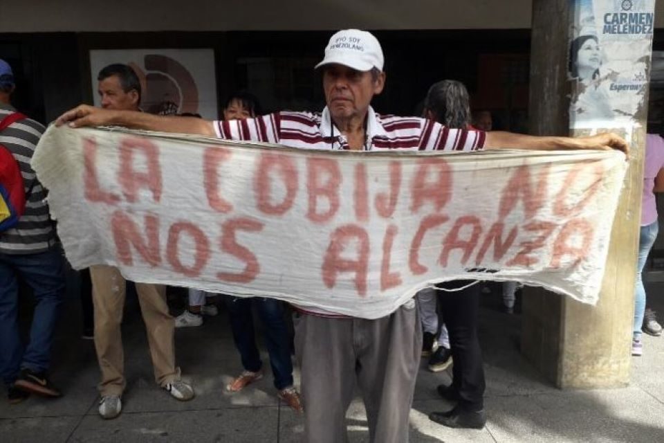 Profesores universitarios viven en indefensión después de años de enseñanza