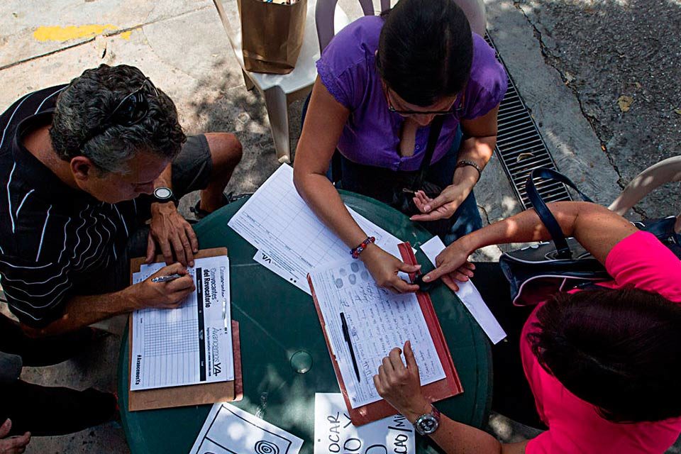 Aquellos furores revocatorios