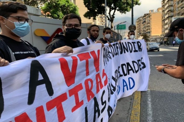 jesus mendoza-protesta-vtv-presupuestoucv-28ene2022NoticieroDigital