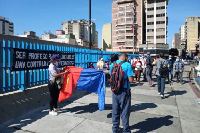 maestros protesta 14.01.2022 ministerio de educacion el diario