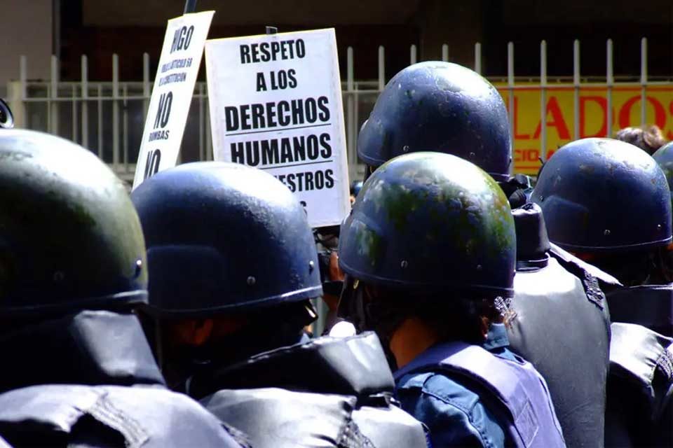 Venezuela Protesta derechos humanos policía faes ejecuciones defensores