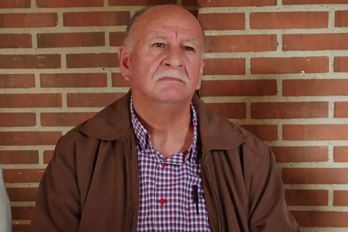 Rubén González