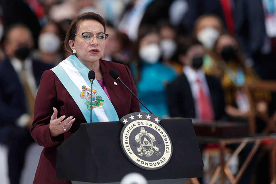Los anuncios de Xiomara Castro arrancan con una polémica amnistía