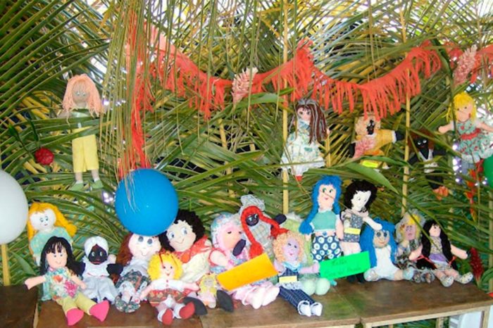 La tradición del bautizo de muñecas