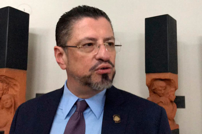 El candidato sorpresa encabeza todas las encuestas en Costa Rica