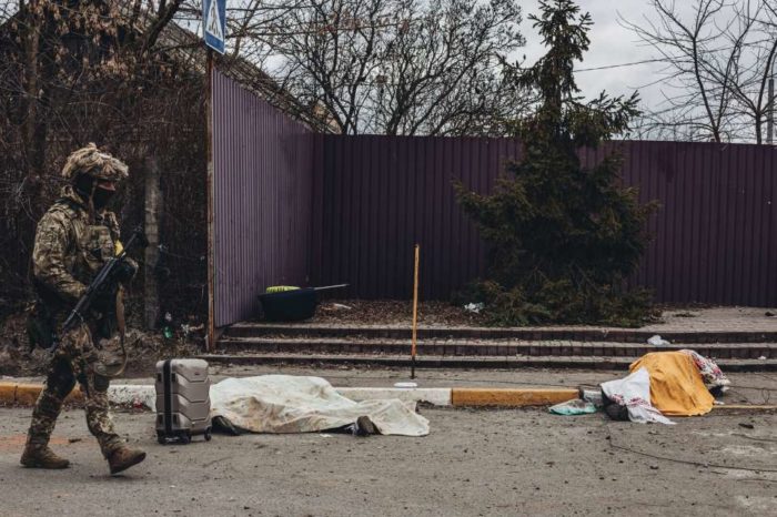Cruz Roja confirma que no pueden evacuarse civiles y Zelenski alerta bombardeo de Odessa