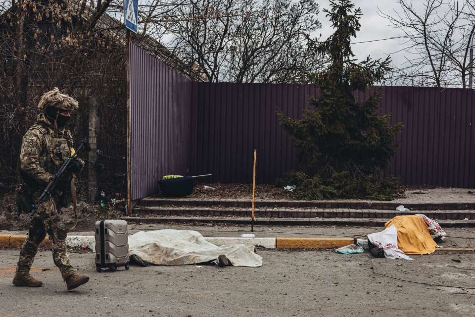 Cruz Roja confirma que no pueden evacuarse civiles y Zelenski alerta bombardeo de Odessa